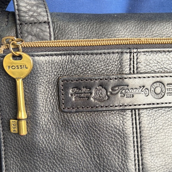 Fossil Crossbody Mini Messenger Bag Purse Black Leather - Picture 3 of 6